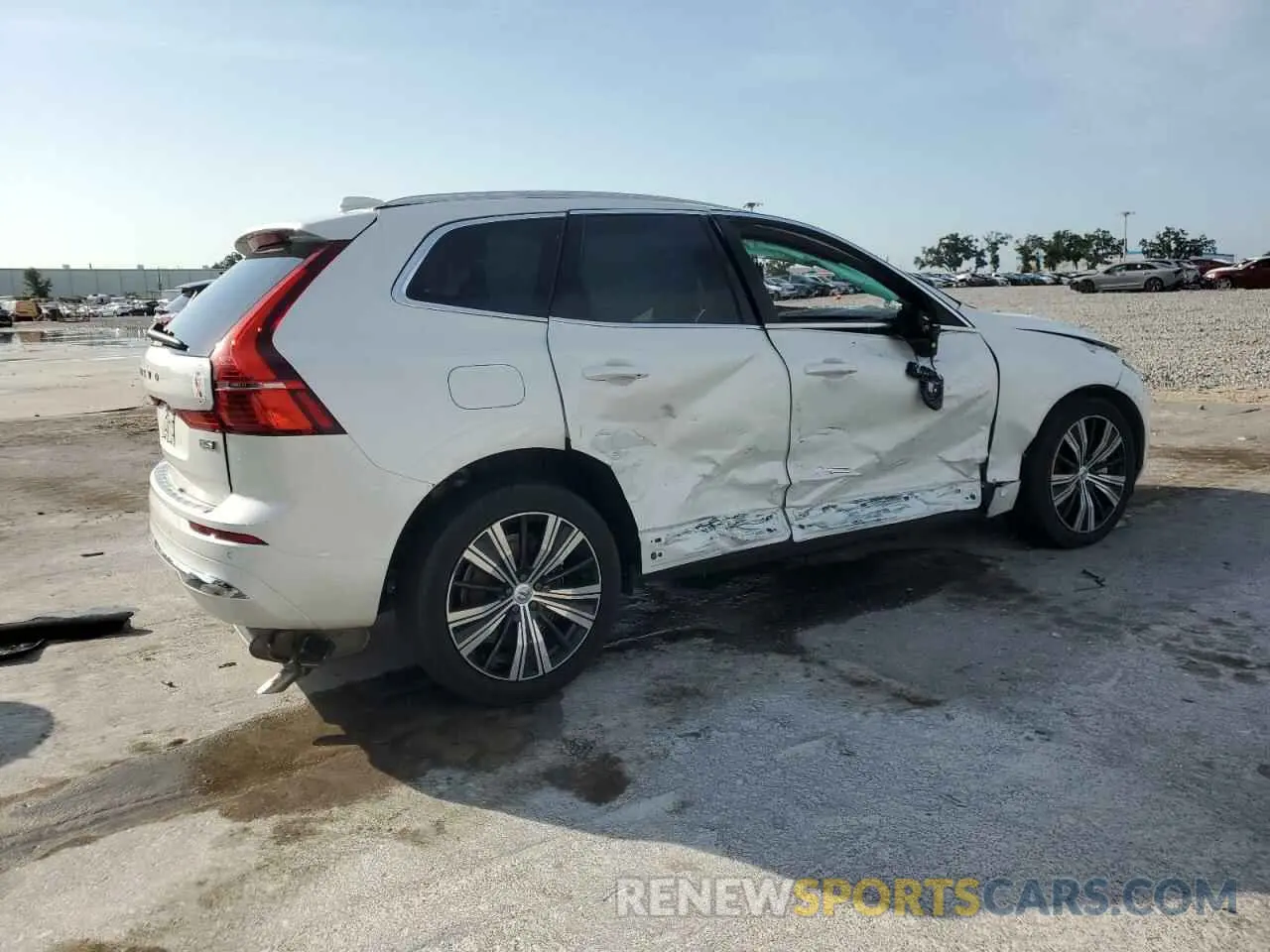 3 Photograph of a damaged car YV4062RL0N1953703 VOLVO XC60 B6 IN 2022