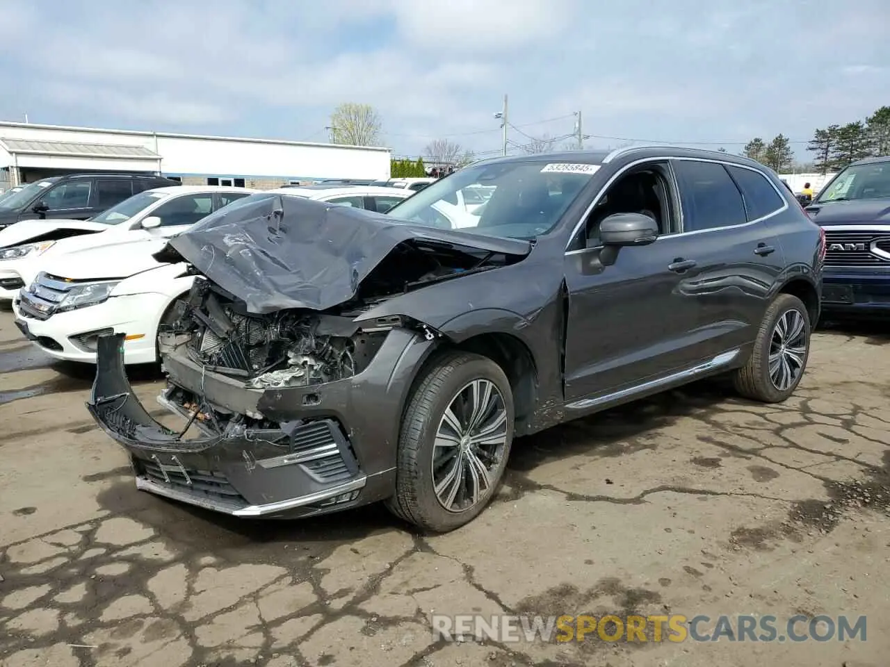 1 Photograph of a damaged car YV4062RL8N1905916 VOLVO XC60 B6 IN 2022