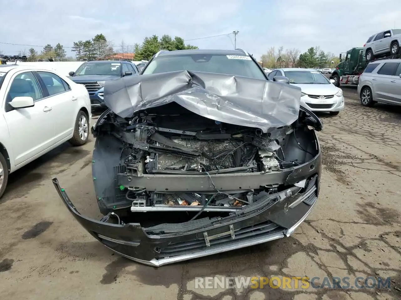 5 Photograph of a damaged car YV4062RL8N1905916 VOLVO XC60 B6 IN 2022