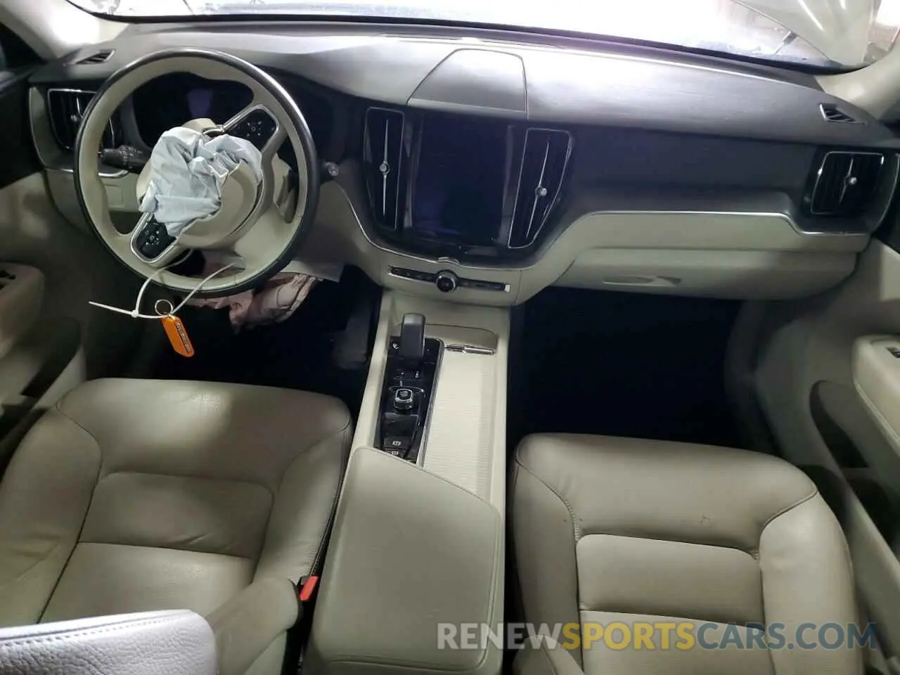 8 Photograph of a damaged car YV4L12RK3P1374713 VOLVO XC60 CORE 2023
