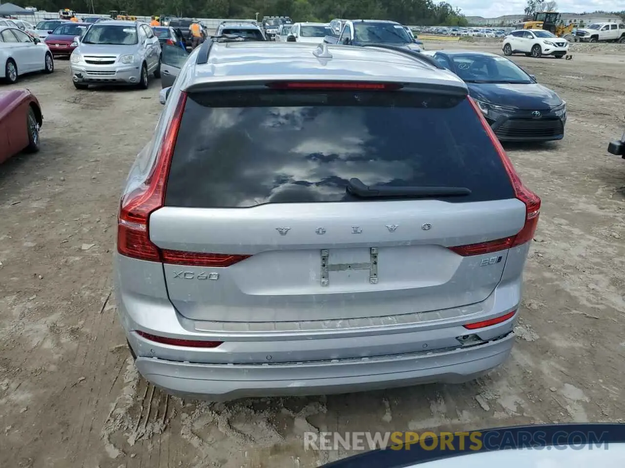 6 Photograph of a damaged car YV4L12RV0P1239814 VOLVO XC60 CORE 2023