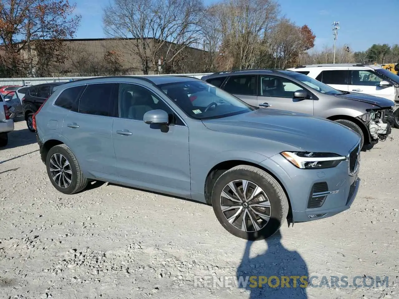 4 Photograph of a damaged car YV4L12RV5P1209966 VOLVO XC60 CORE 2023
