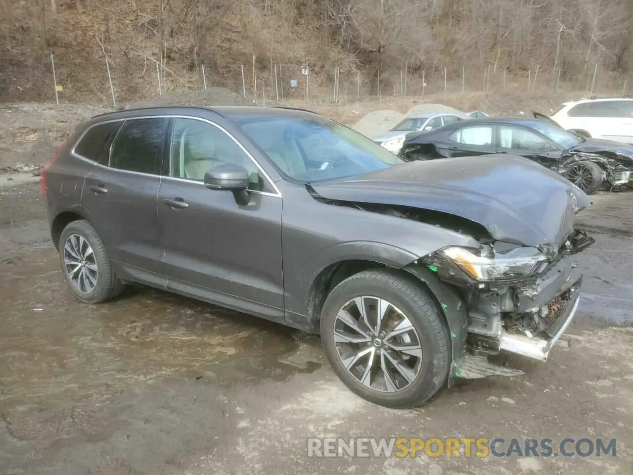 4 Photograph of a damaged car YV4L12RV5P1369300 VOLVO XC60 CORE 2023