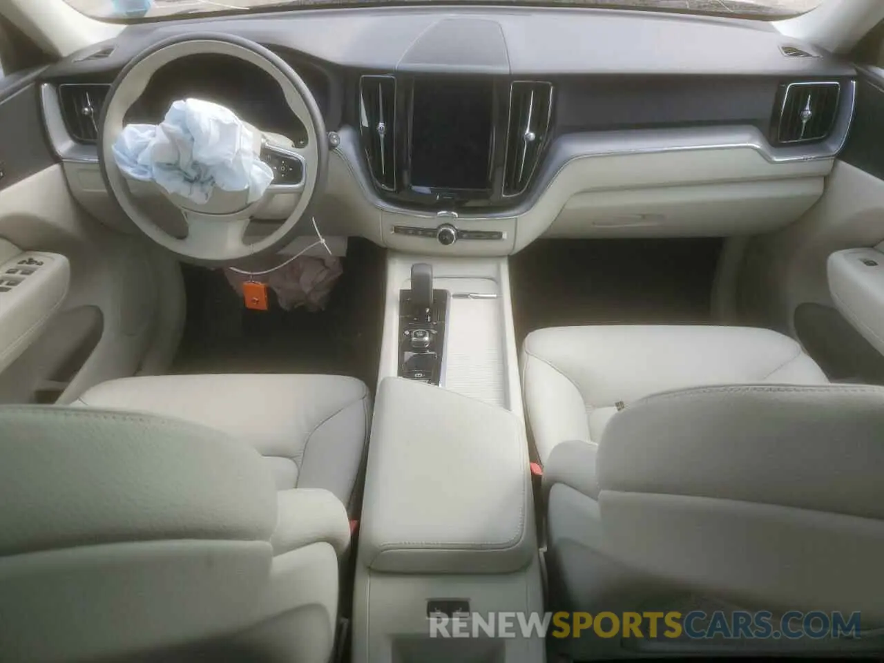8 Photograph of a damaged car YV4L12RV5P1369300 VOLVO XC60 CORE 2023