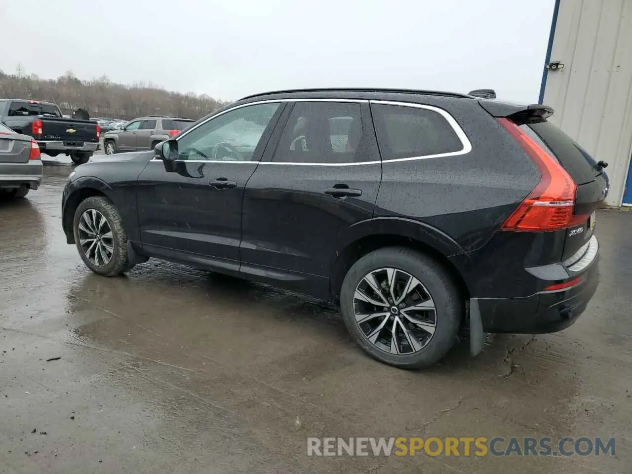 2 Photograph of a damaged car YV4L12RV8P1239706 VOLVO XC60 CORE 2023