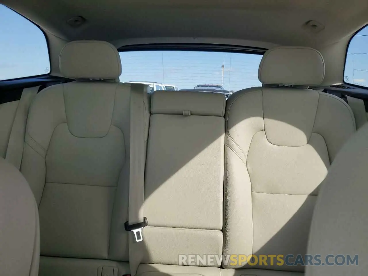 10 Photograph of a damaged car YV4L12RK4R1800539 VOLVO XC60 CORE 2024