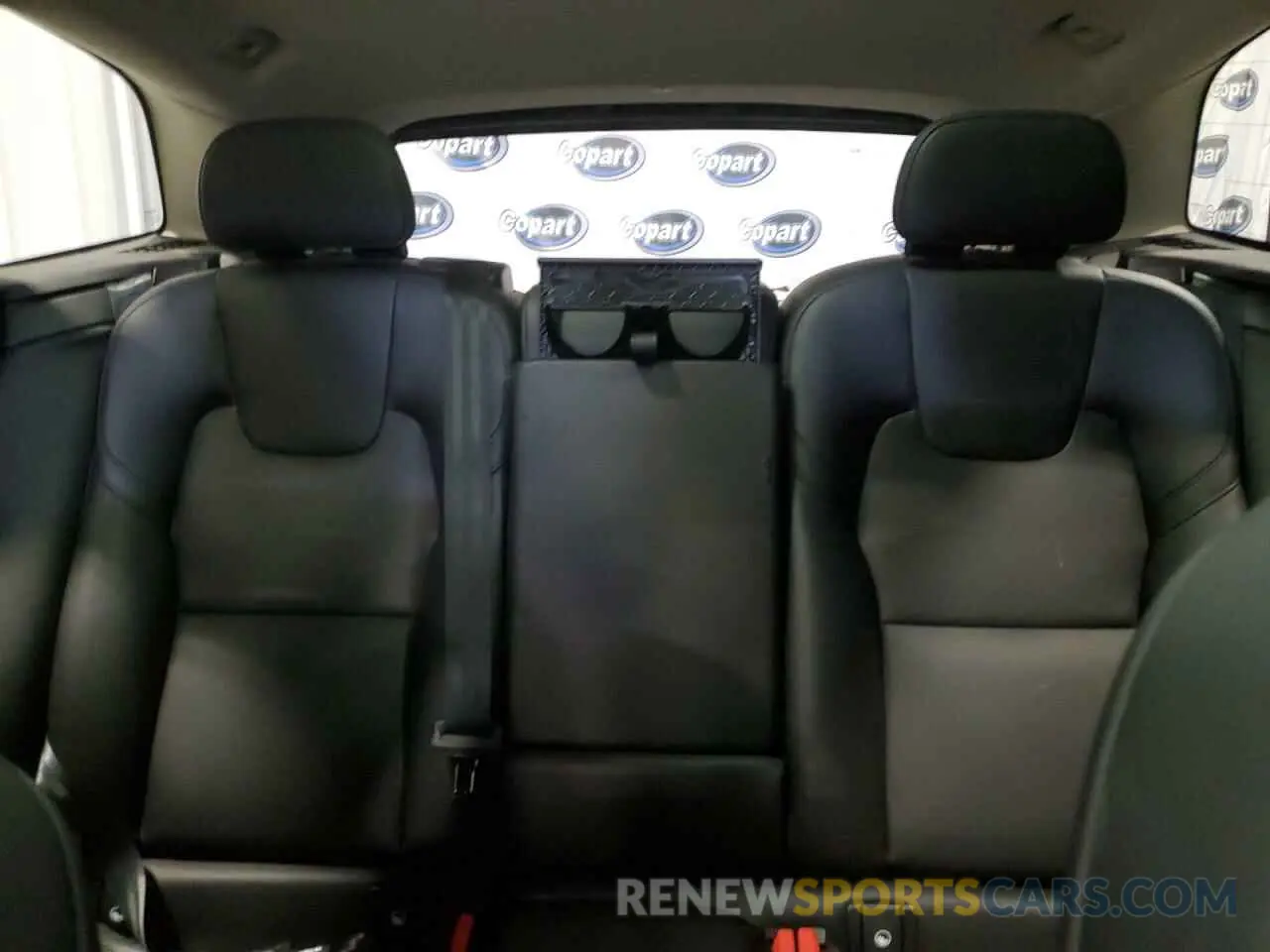 10 Photograph of a damaged car YV4L12RK4R1829376 VOLVO XC60 CORE 2024
