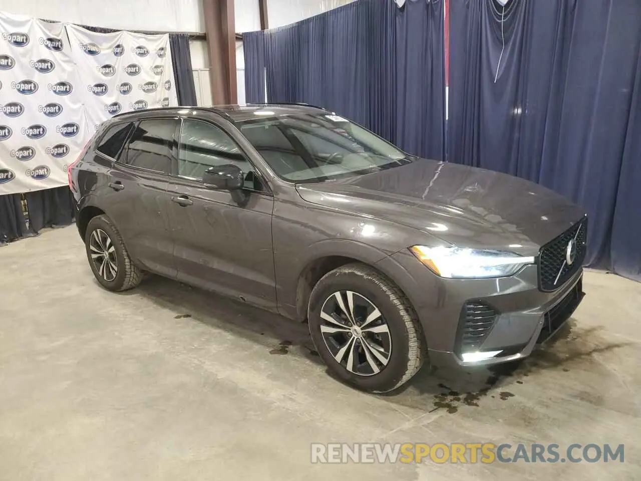 4 Photograph of a damaged car YV4L12RK4R1829376 VOLVO XC60 CORE 2024