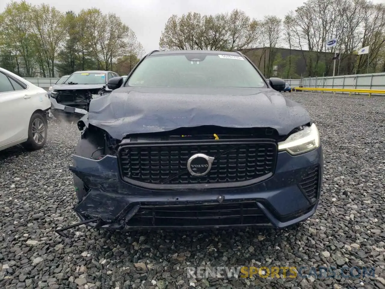 5 Photograph of a damaged car YV4H60RJ1S1012813 VOLVO XC60 CORE 2025