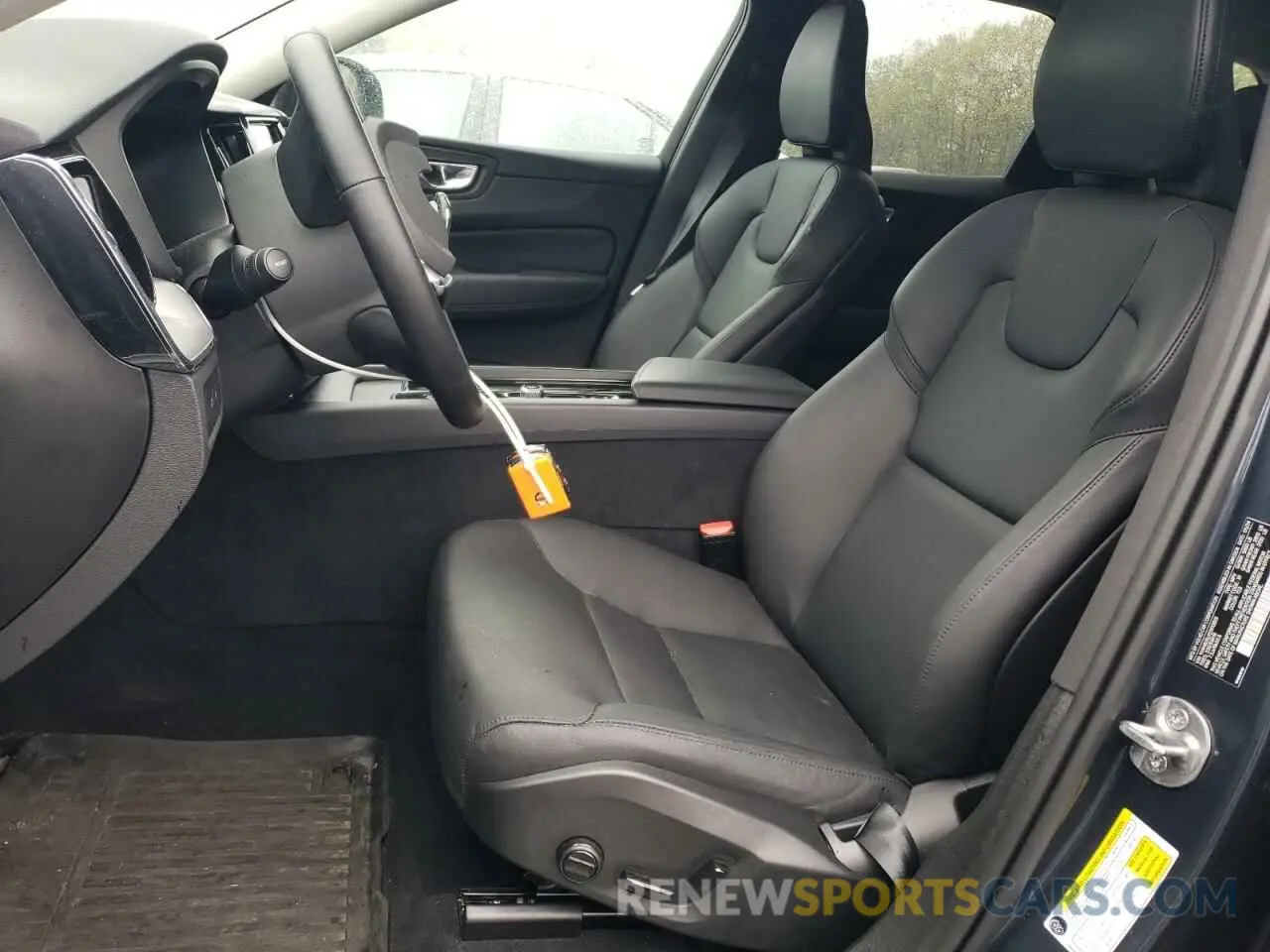 7 Photograph of a damaged car YV4H60RJ1S1012813 VOLVO XC60 CORE 2025