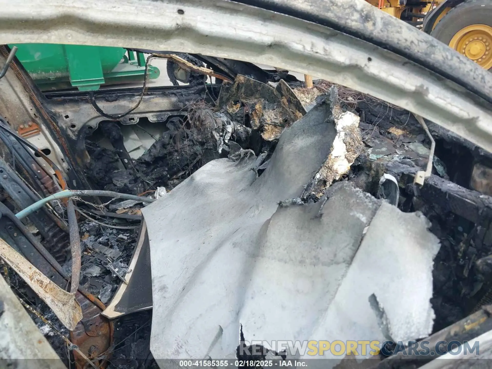 5 Photograph of a damaged car LYVBR0DL4KB234909 VOLVO XC60 HYBRID 2019