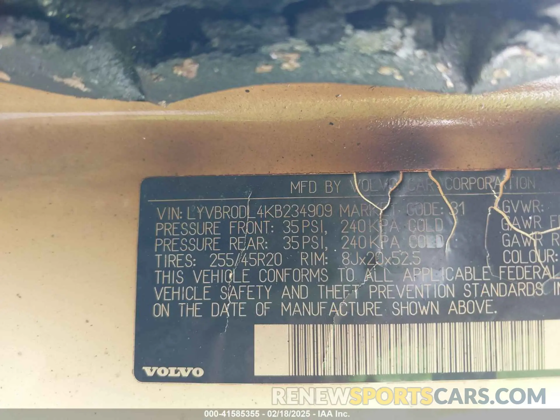 9 Photograph of a damaged car LYVBR0DL4KB234909 VOLVO XC60 HYBRID 2019