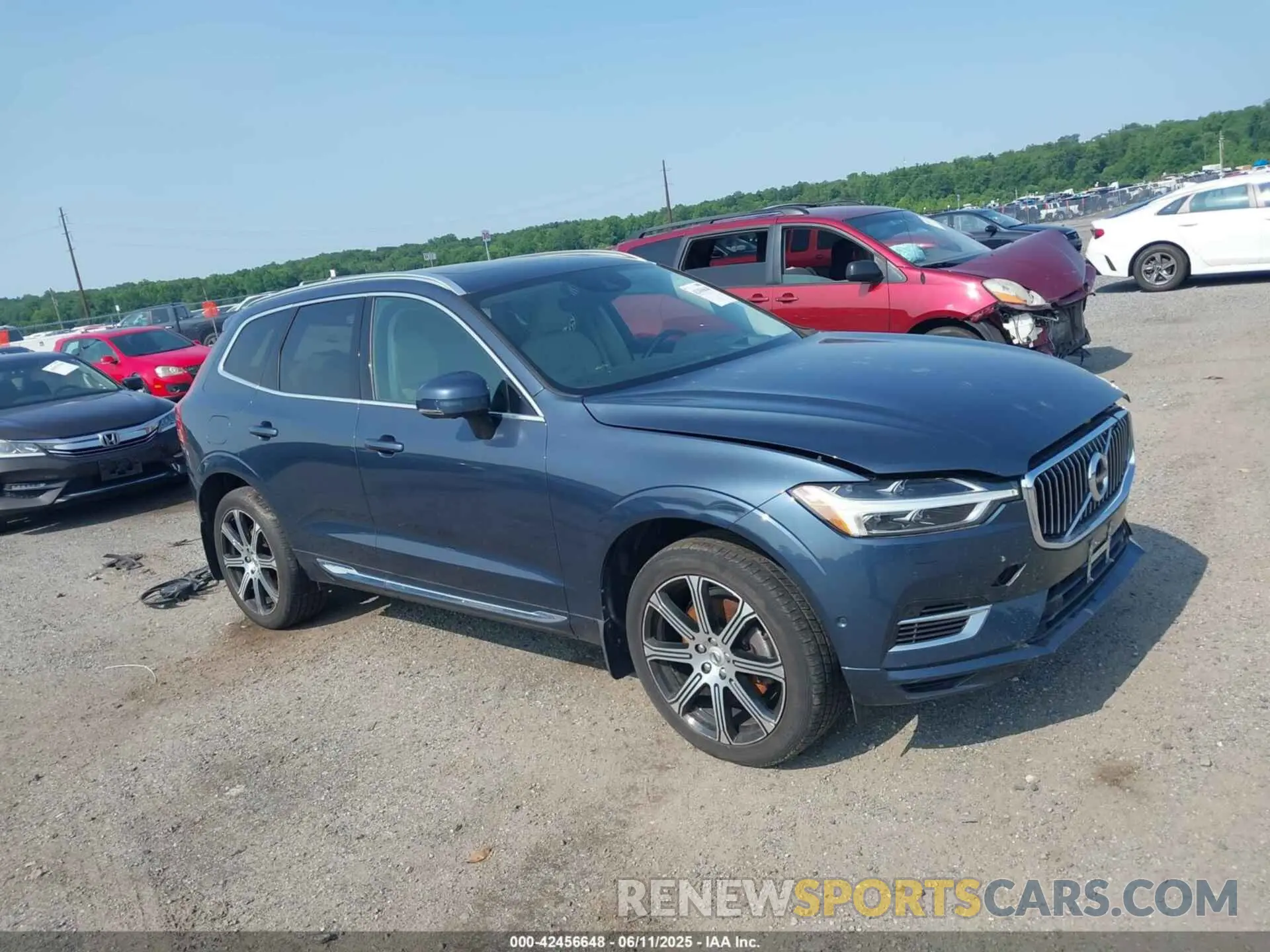 13 Photograph of a damaged car YV4BR0DL4L1512178 VOLVO XC60 HYBRID 2020