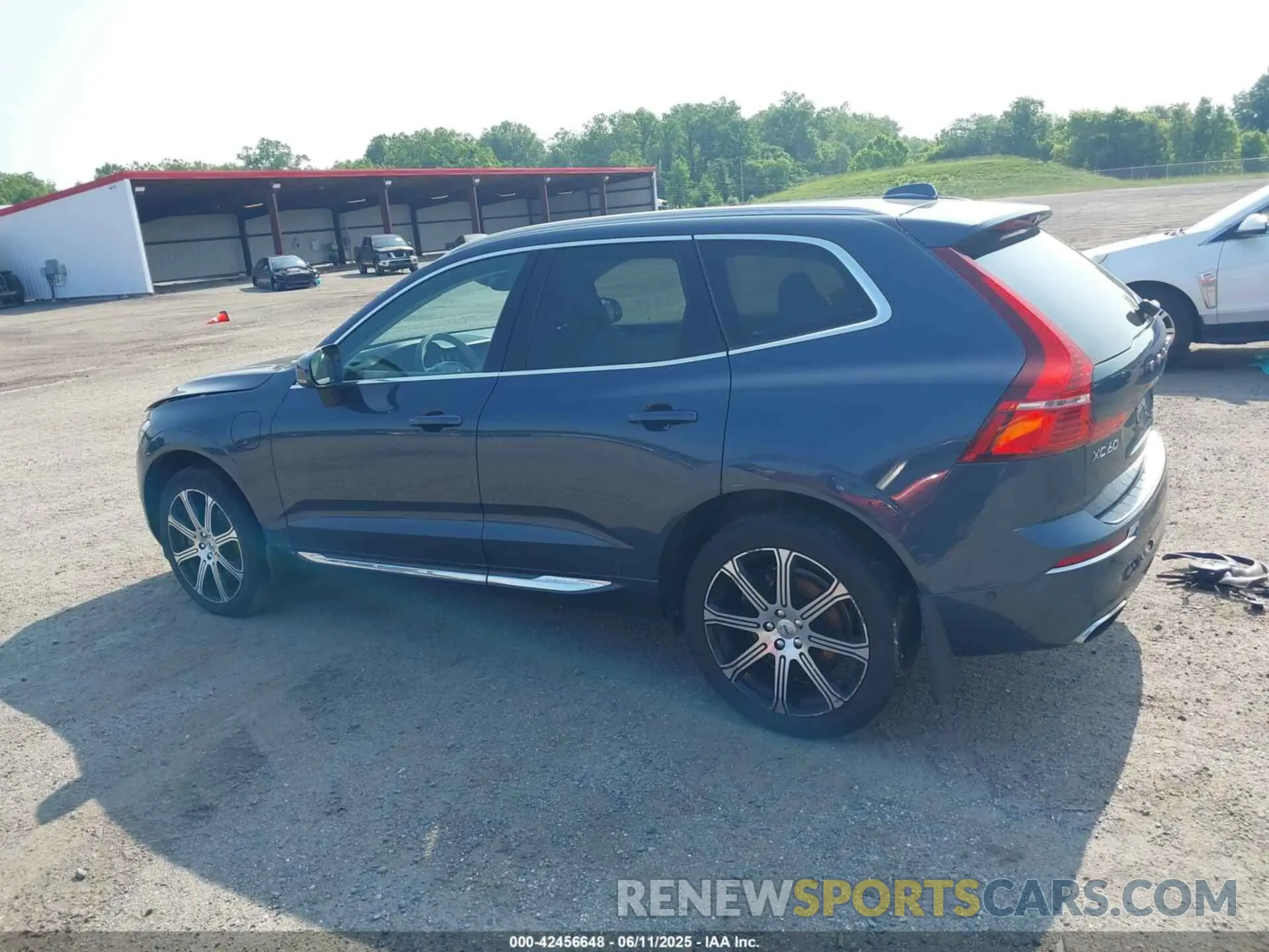 14 Photograph of a damaged car YV4BR0DL4L1512178 VOLVO XC60 HYBRID 2020