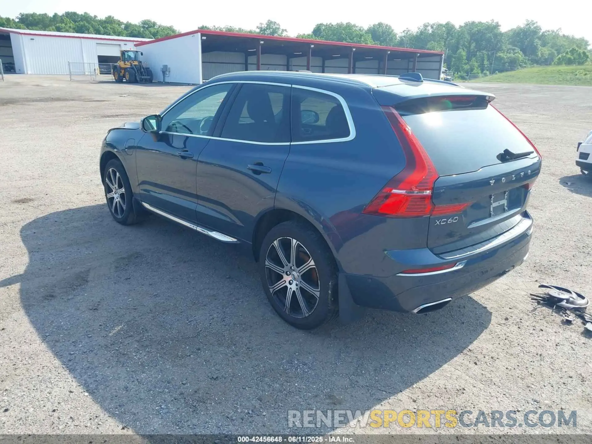 3 Photograph of a damaged car YV4BR0DL4L1512178 VOLVO XC60 HYBRID 2020