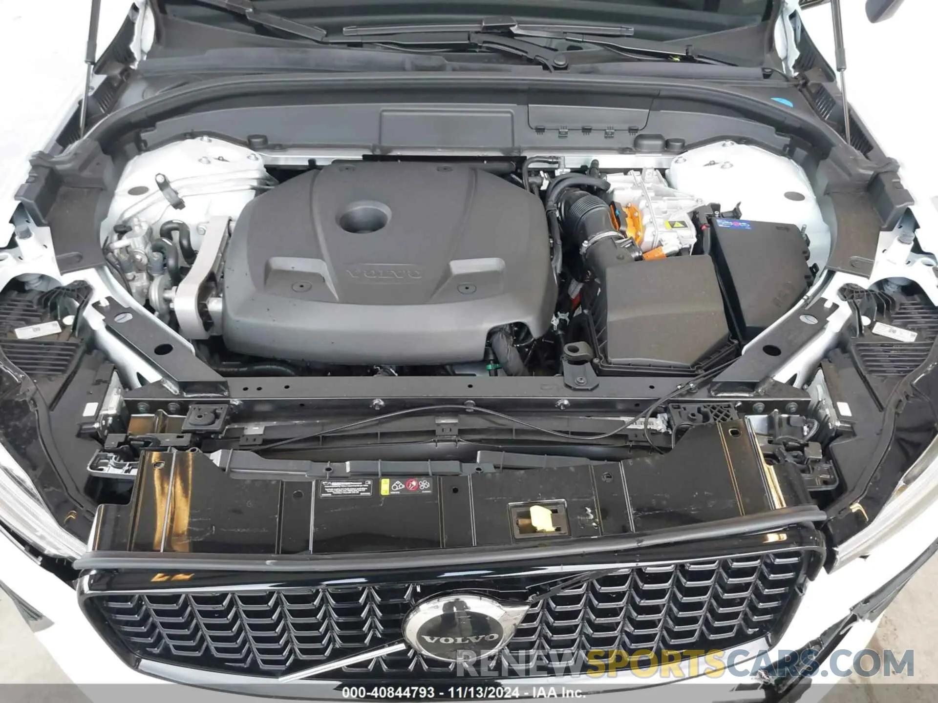 10 Photograph of a damaged car YV4H60RC5S1002092 VOLVO XC60 PLUG-IN HYBRID 2025