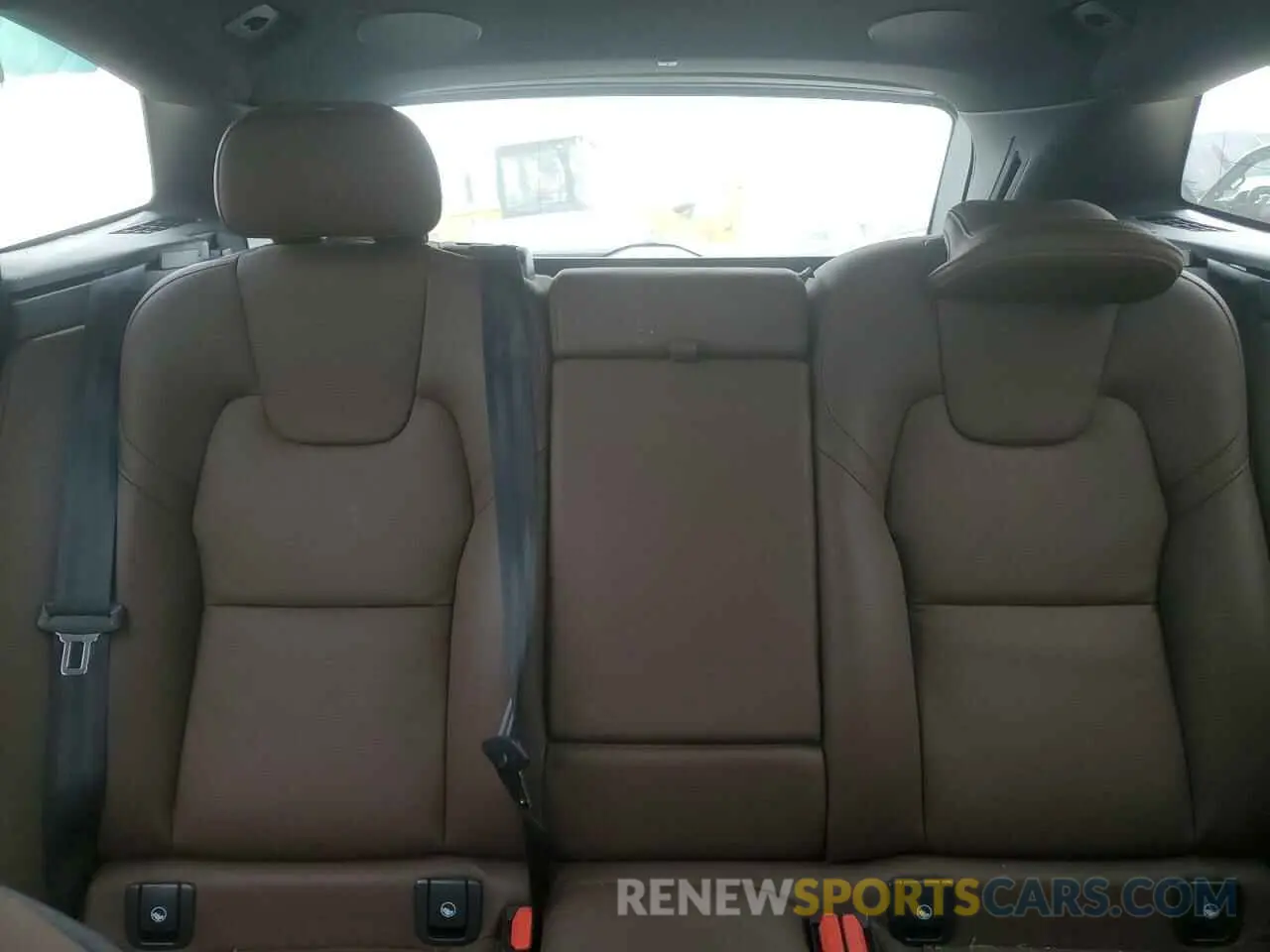 10 Photograph of a damaged car YV4H60DLXP1338593 VOLVO XC60 PLUS 2023
