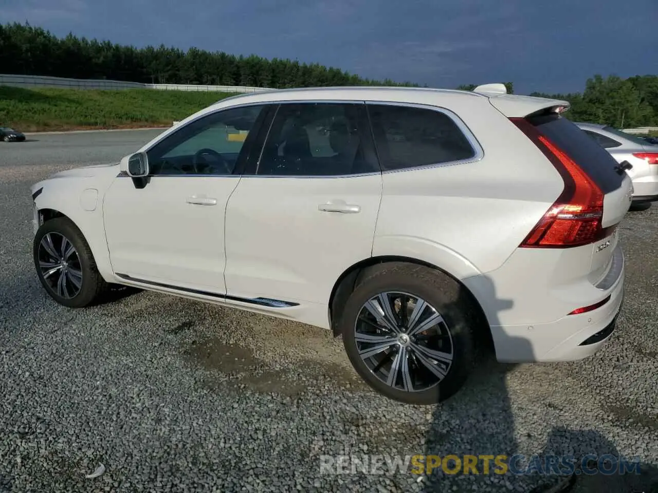 2 Photograph of a damaged car YV4H60DN5P1368960 VOLVO XC60 PLUS 2023