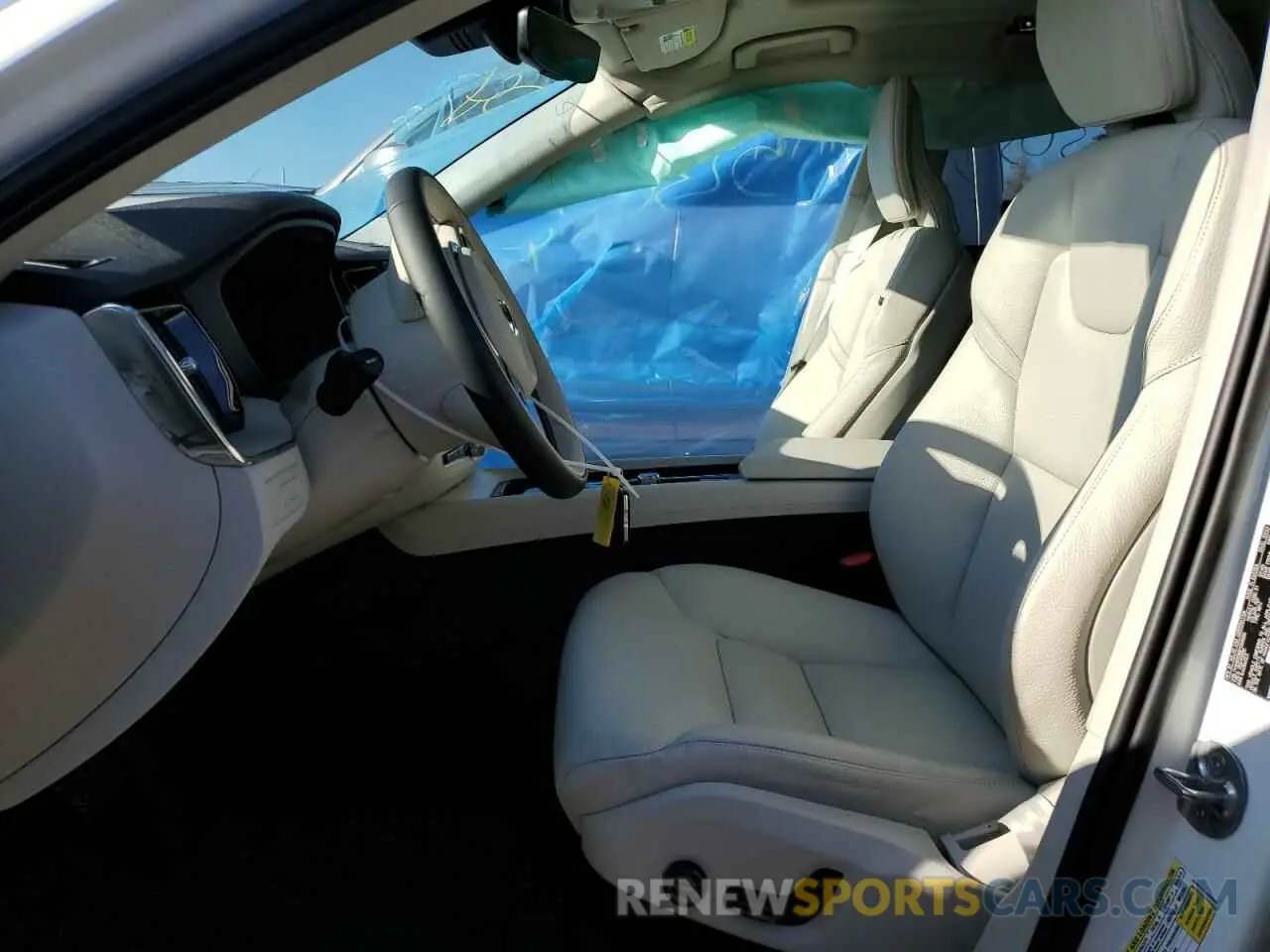 7 Photograph of a damaged car YV4H60DN9P1358660 VOLVO XC60 PLUS 2023