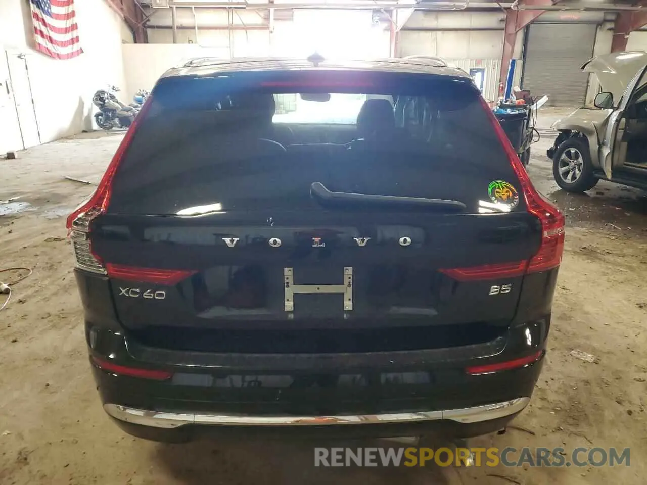 6 Photograph of a damaged car YV4L12DE7P1352523 VOLVO XC60 PLUS 2023