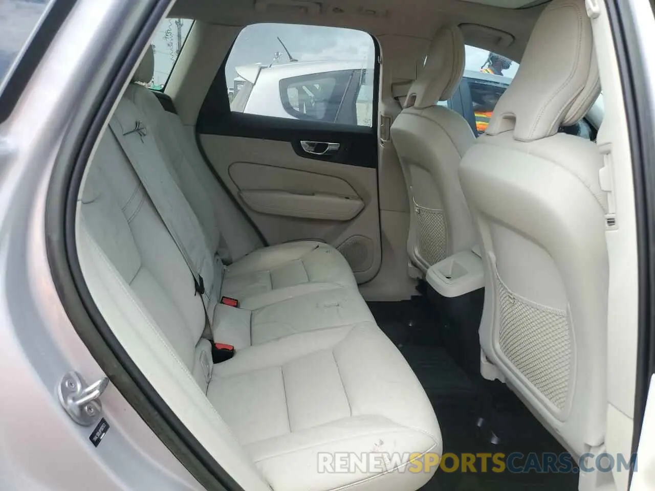 11 Photograph of a damaged car YV4L12DL8P1307573 VOLVO XC60 PLUS 2023