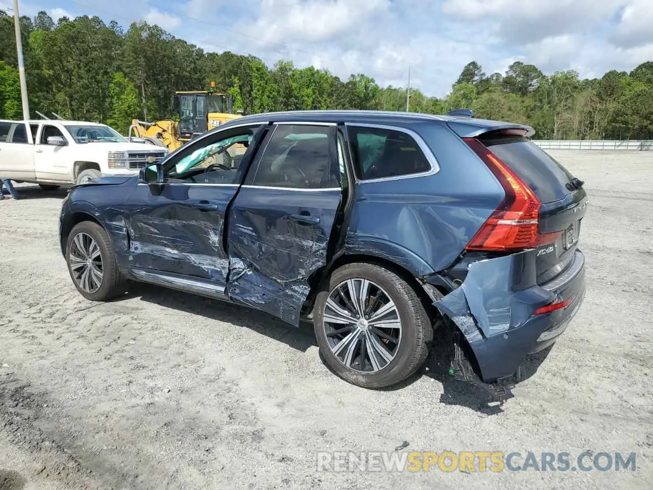 2 Photograph of a damaged car YV4L12DN5P1212759 VOLVO XC60 PLUS 2023
