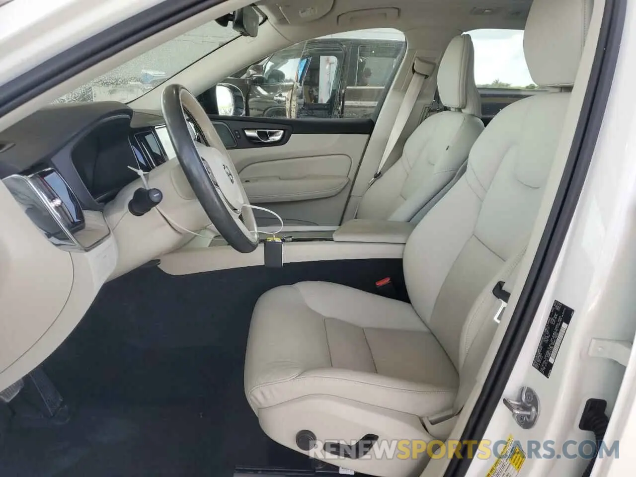 7 Photograph of a damaged car YV4L12DW9P1339457 VOLVO XC60 PLUS 2023