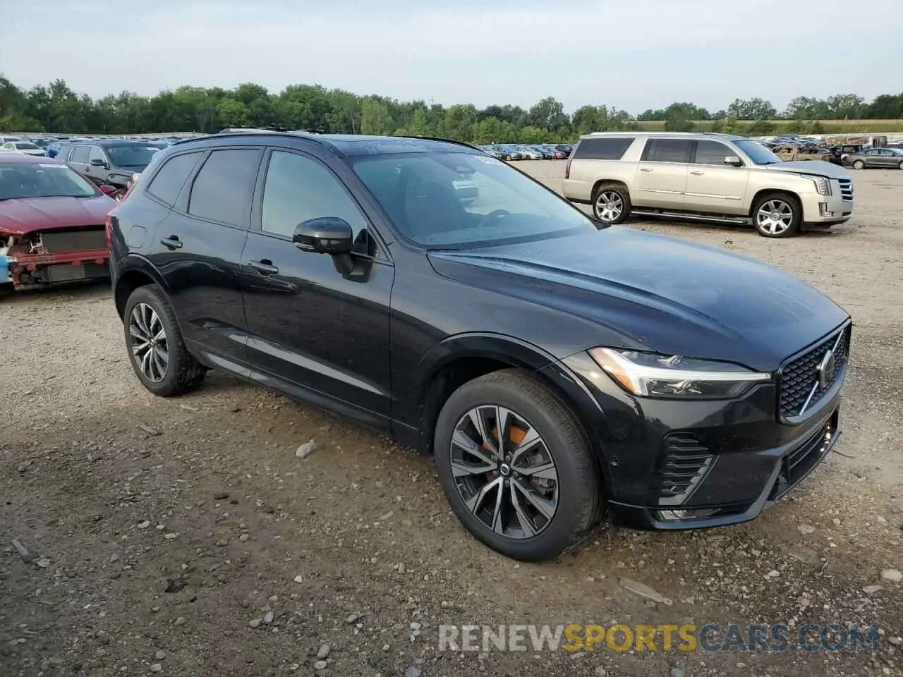 4 Photograph of a damaged car YV4L12RL3P1266178 VOLVO XC60 PLUS 2023