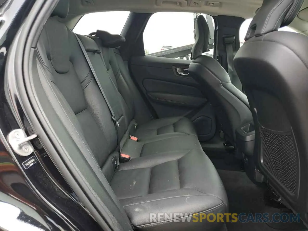 11 Photograph of a damaged car YV4L12RN9P1391171 VOLVO XC60 PLUS 2023