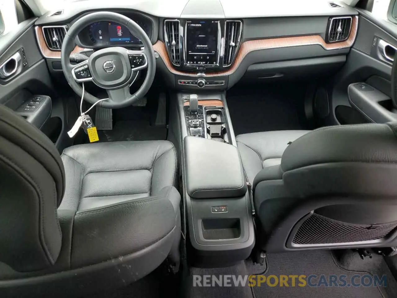 8 Photograph of a damaged car YV4L12RN9P1391171 VOLVO XC60 PLUS 2023