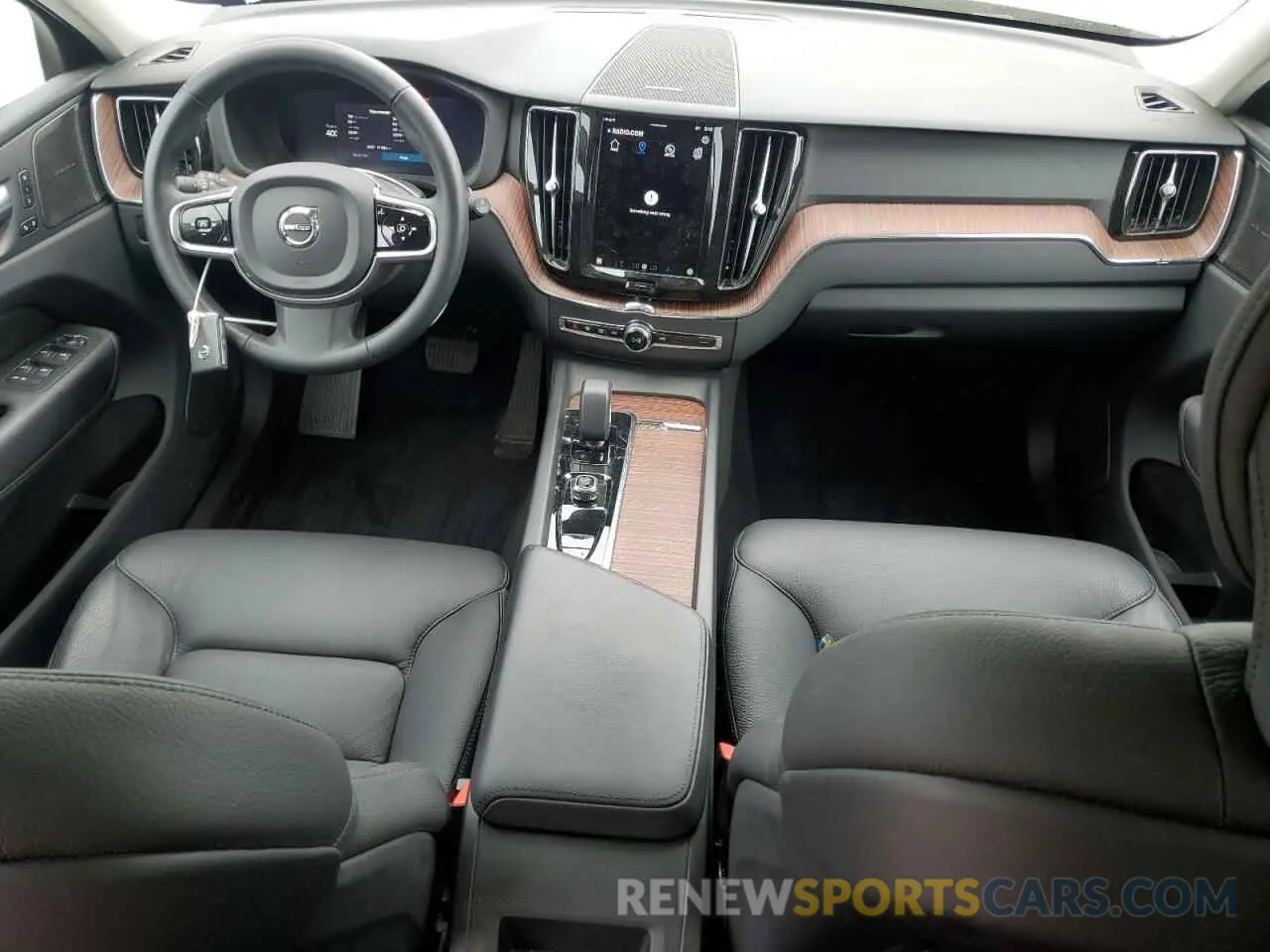 8 Photograph of a damaged car YV4L12RNXP1300408 VOLVO XC60 PLUS 2023