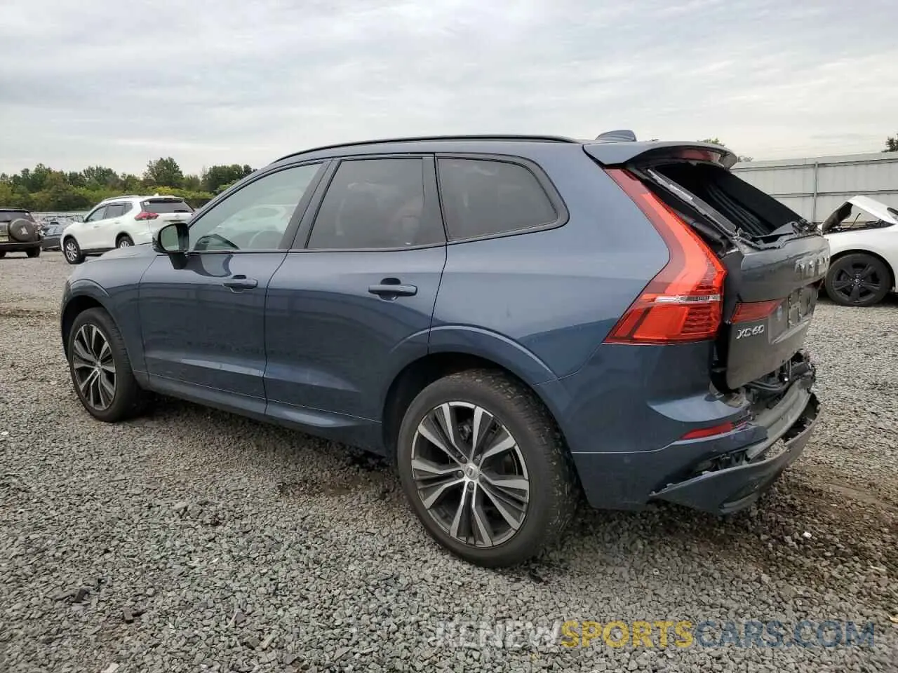 2 Photograph of a damaged car YV4L12RW2P1239371 VOLVO XC60 PLUS 2023