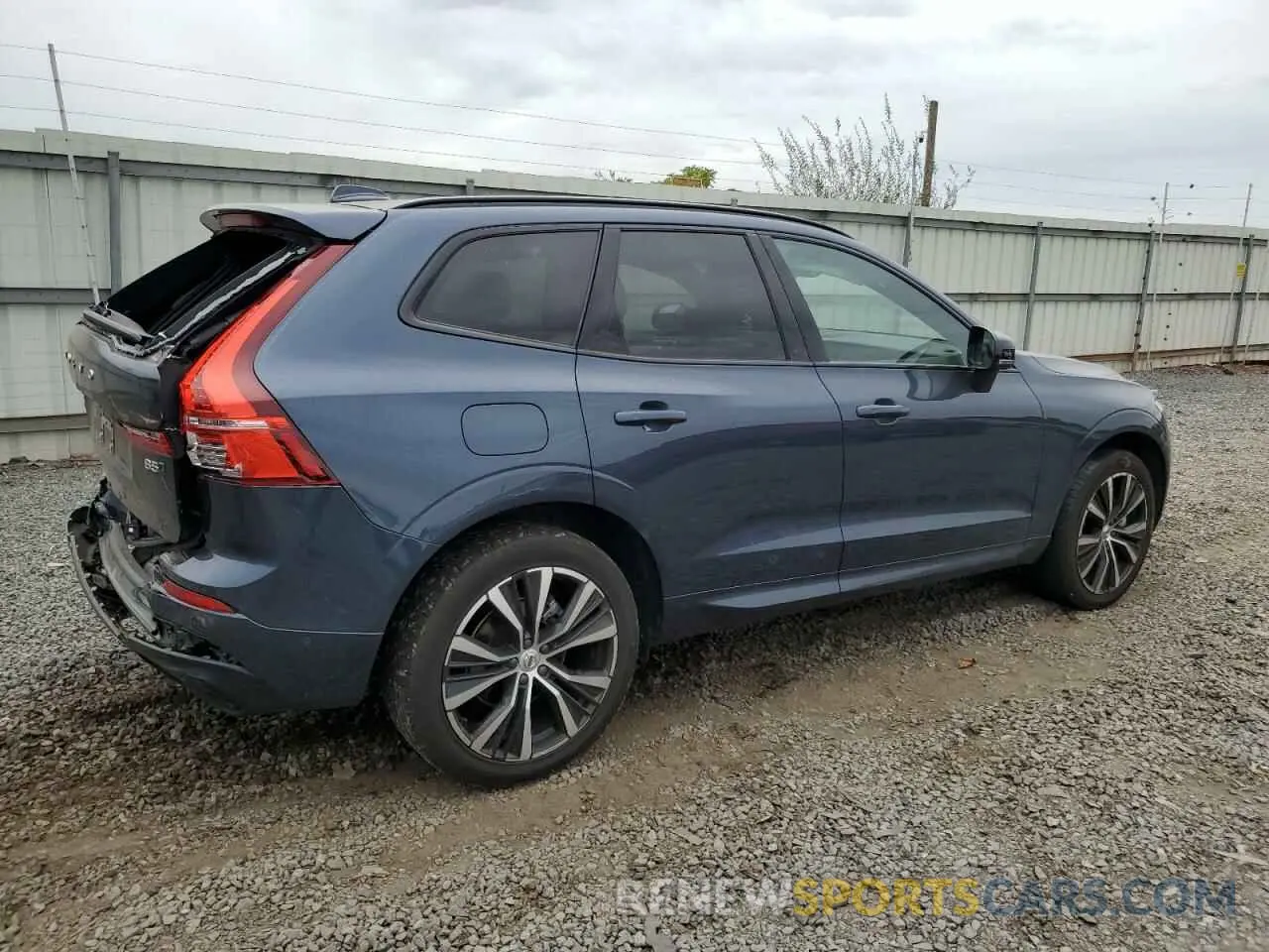 3 Photograph of a damaged car YV4L12RW2P1239371 VOLVO XC60 PLUS 2023