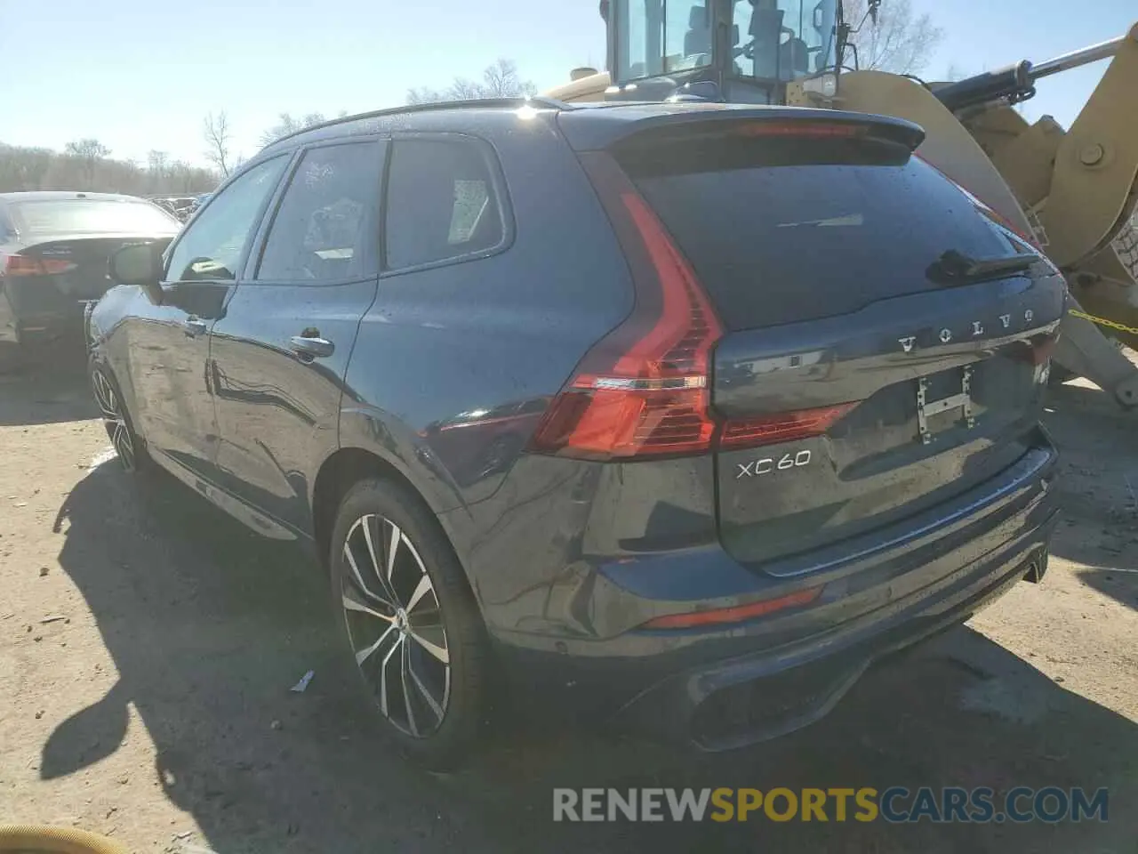 2 Photograph of a damaged car YV4L12RL1R1714128 VOLVO XC60 PLUS 2024
