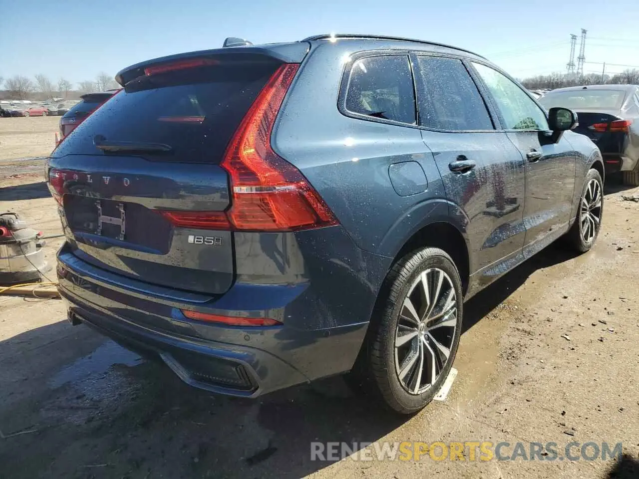3 Photograph of a damaged car YV4L12RL1R1714128 VOLVO XC60 PLUS 2024