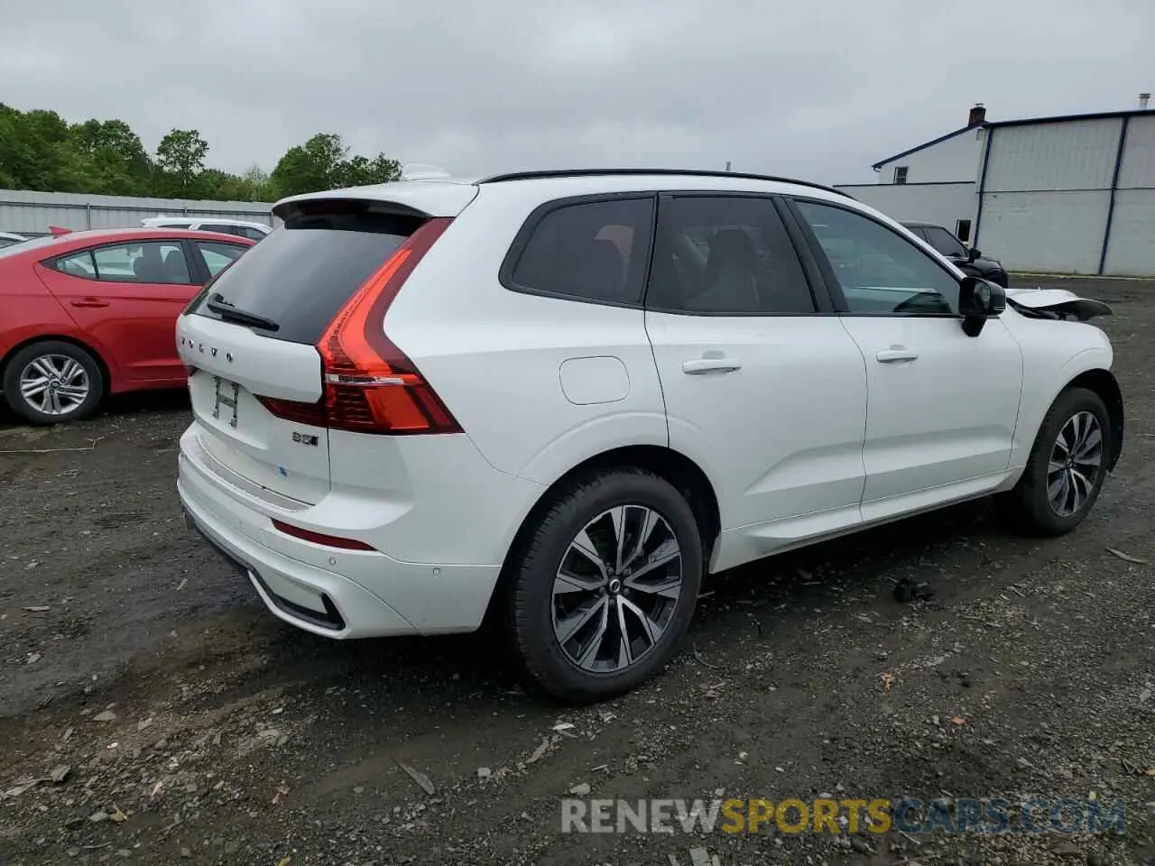 3 Photograph of a damaged car YV4L12RL1R1783966 VOLVO XC60 PLUS 2024