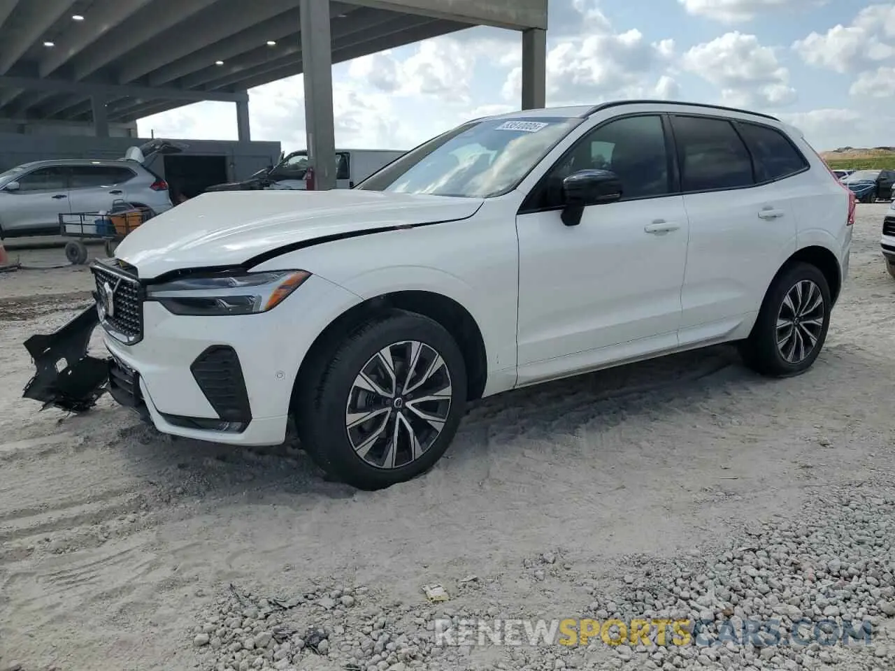 1 Photograph of a damaged car YV4L12RL2R1715563 VOLVO XC60 PLUS 2024
