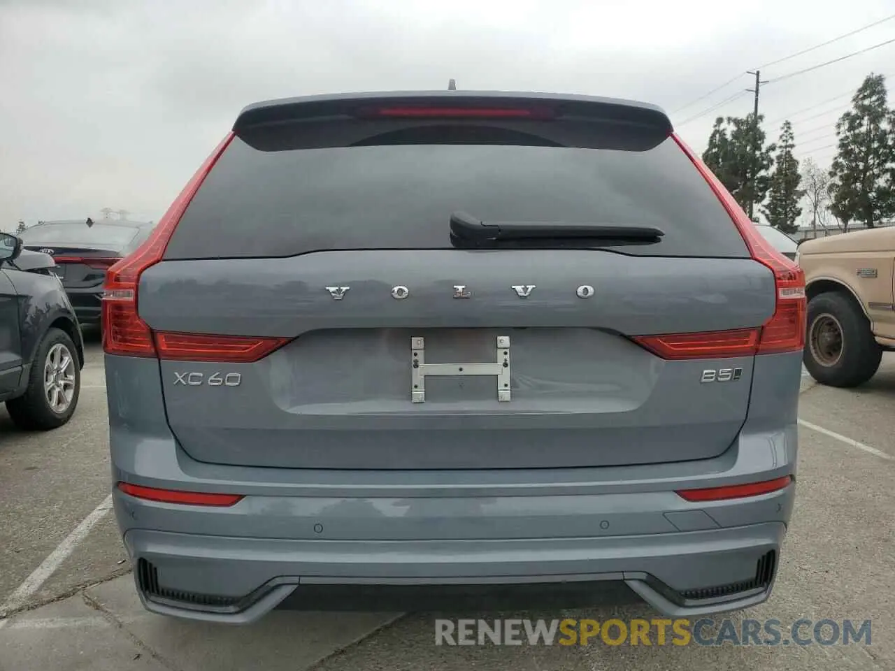 6 Photograph of a damaged car YV4L12RL8R1835609 VOLVO XC60 PLUS 2024