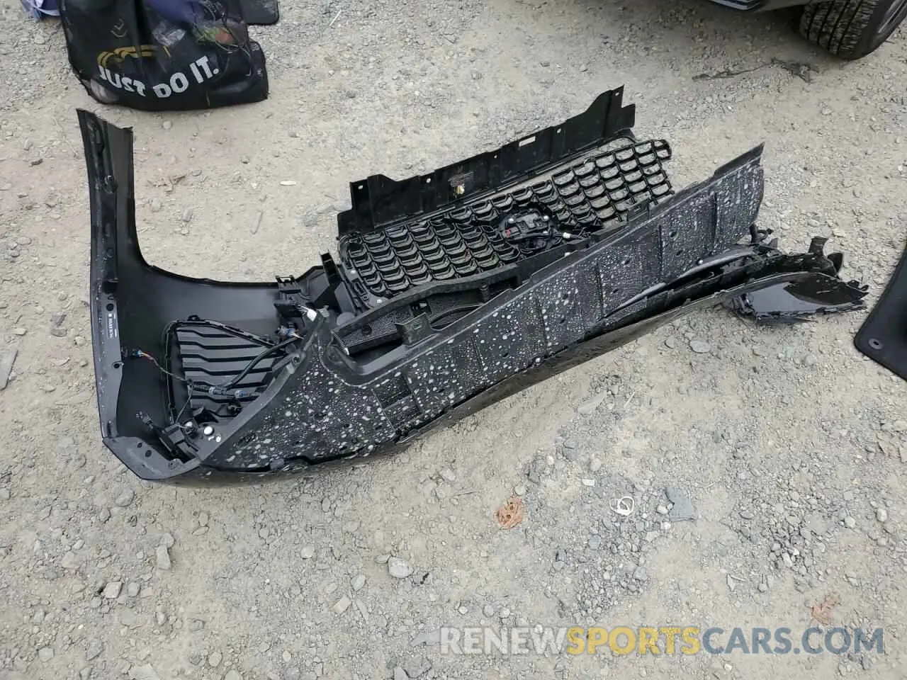 13 Photograph of a damaged car YV4L12RLXR1879269 VOLVO XC60 PLUS 2024