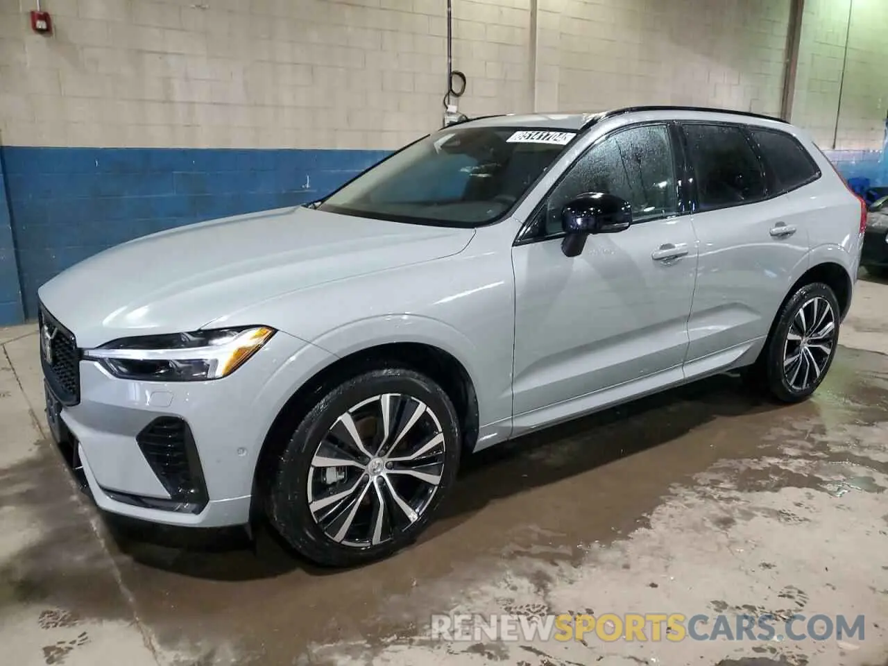 1 Photograph of a damaged car YV4L12RLXR1889557 VOLVO XC60 PLUS 2024