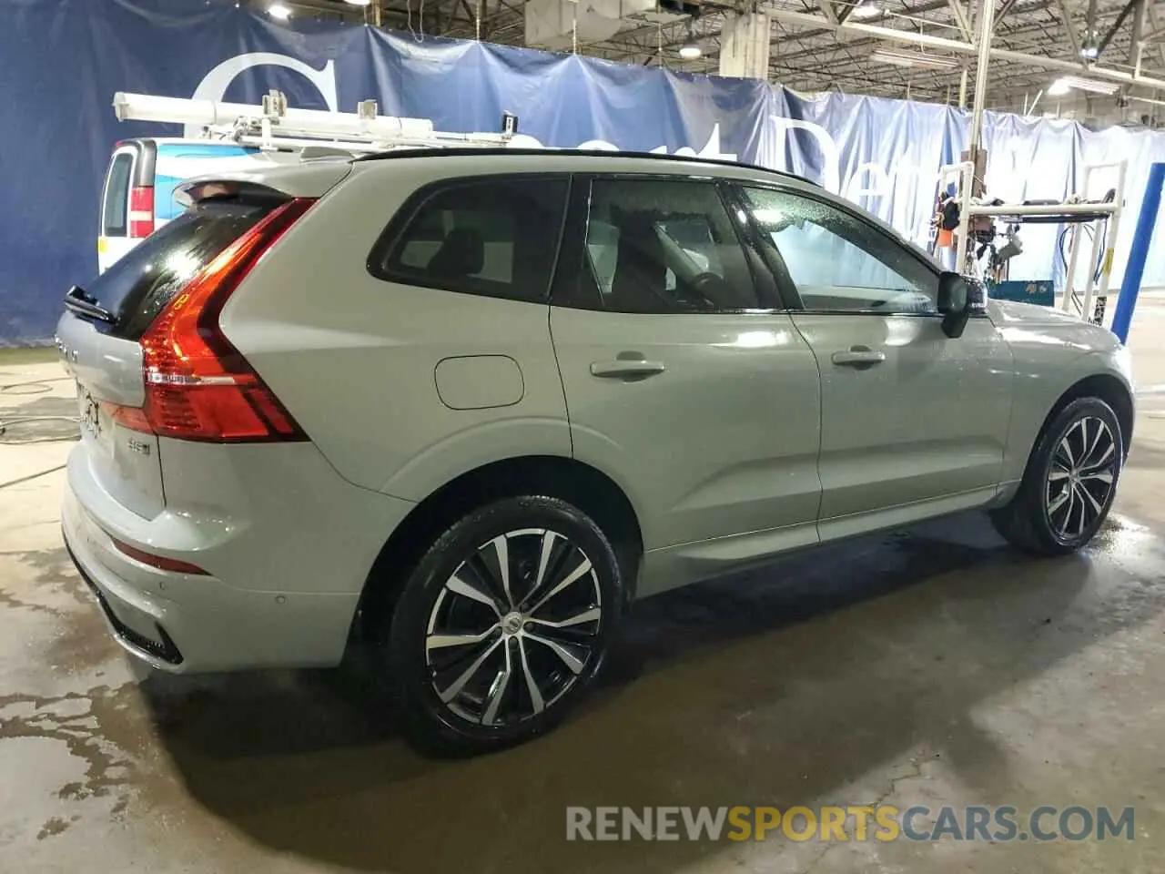 3 Photograph of a damaged car YV4L12RLXR1889557 VOLVO XC60 PLUS 2024