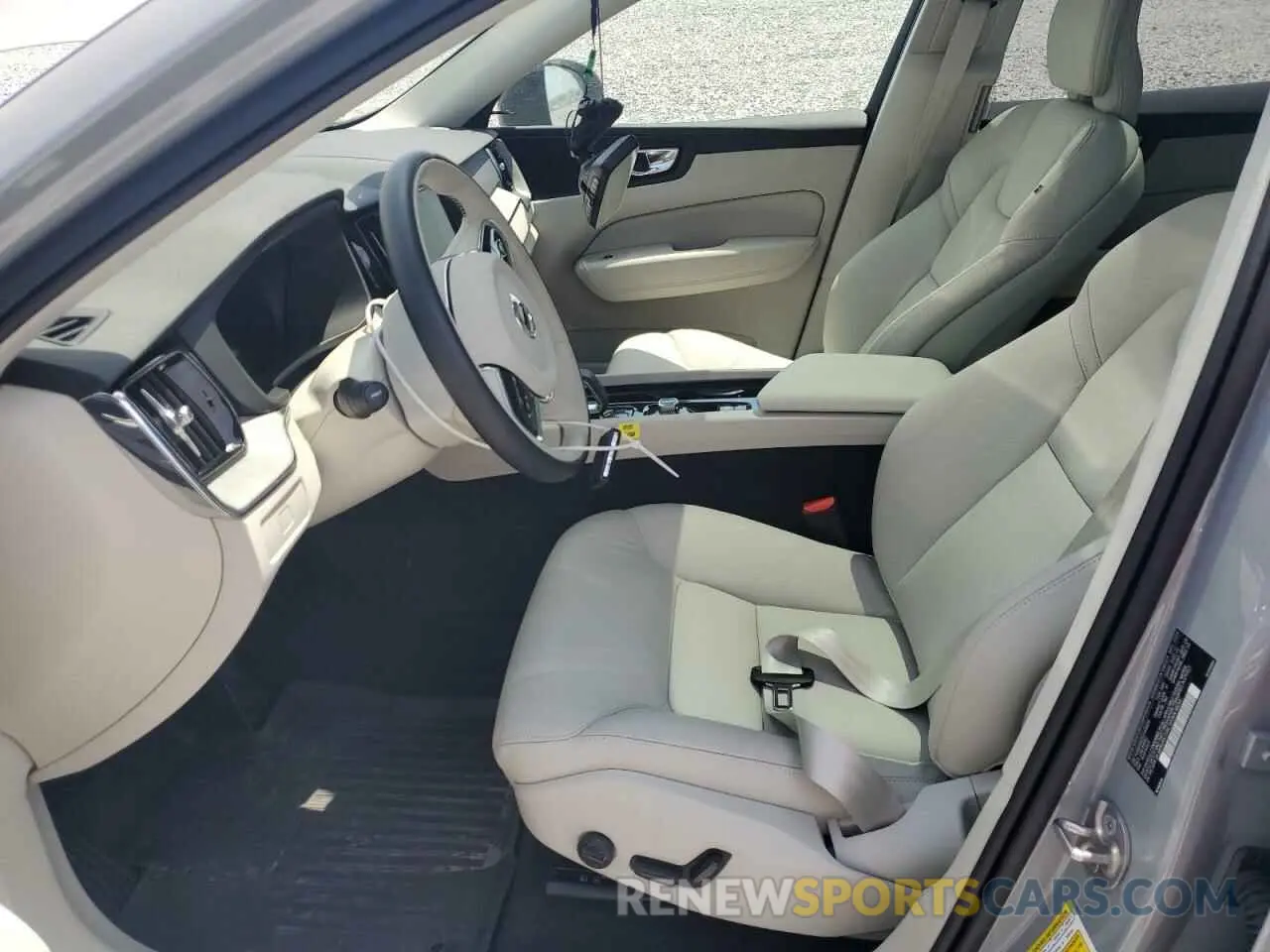 7 Photograph of a damaged car YV4M12RC0S1006818 VOLVO XC60 PLUS 2025