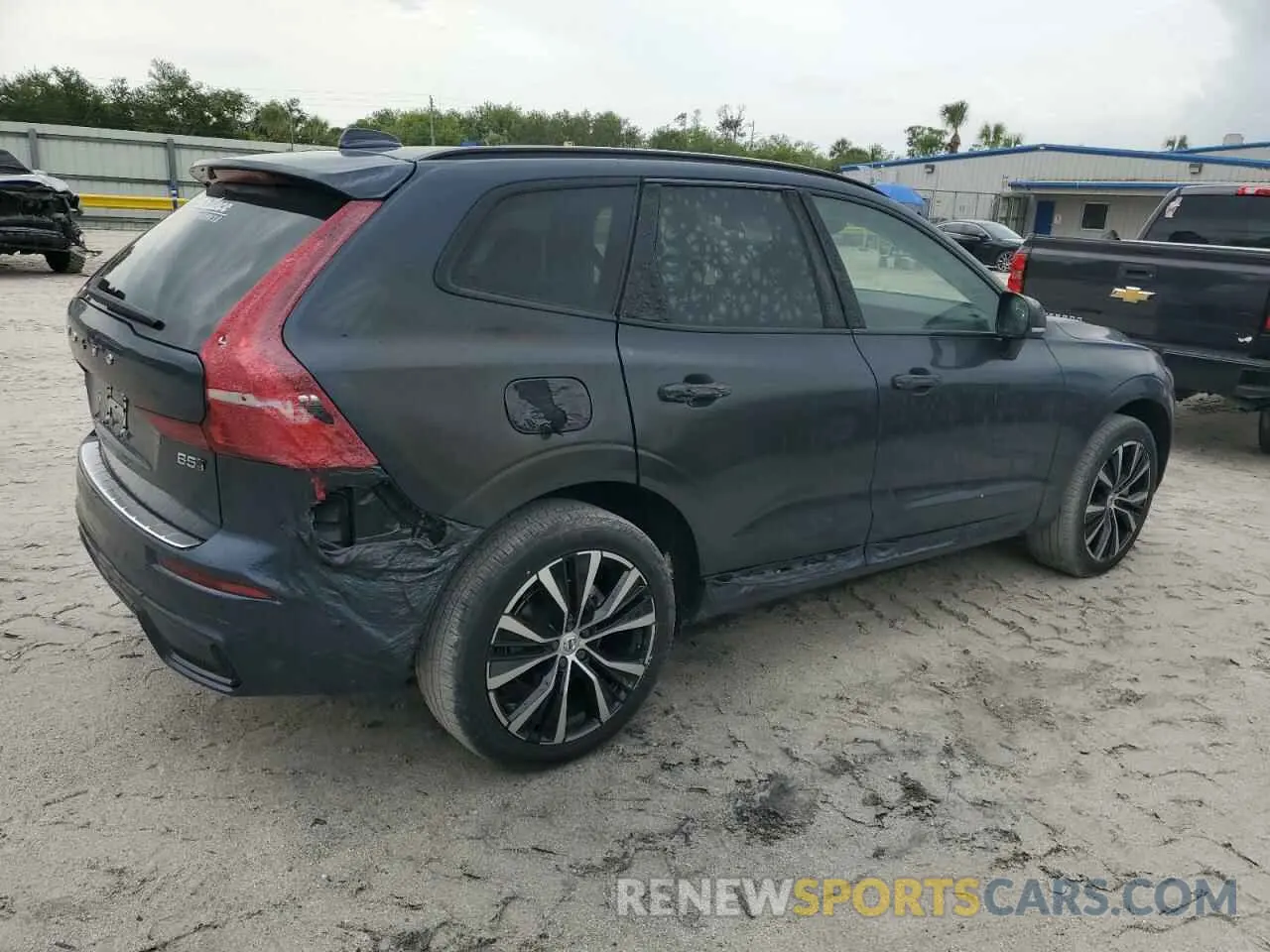 3 Photograph of a damaged car YV4M12RC1S1015608 VOLVO XC60 PLUS 2025