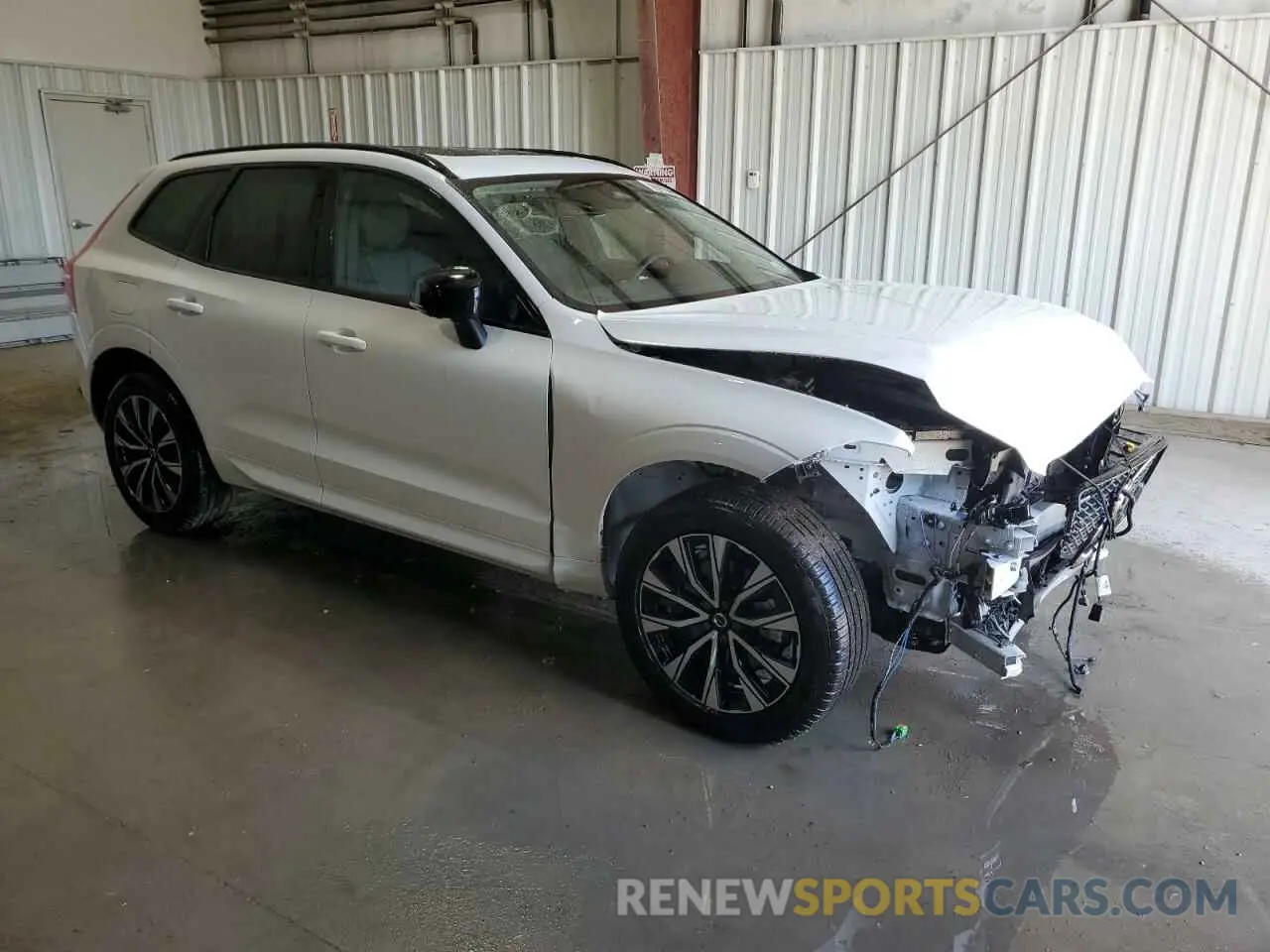 4 Photograph of a damaged car YV4M12RC5S1118742 VOLVO XC60 PLUS 2025