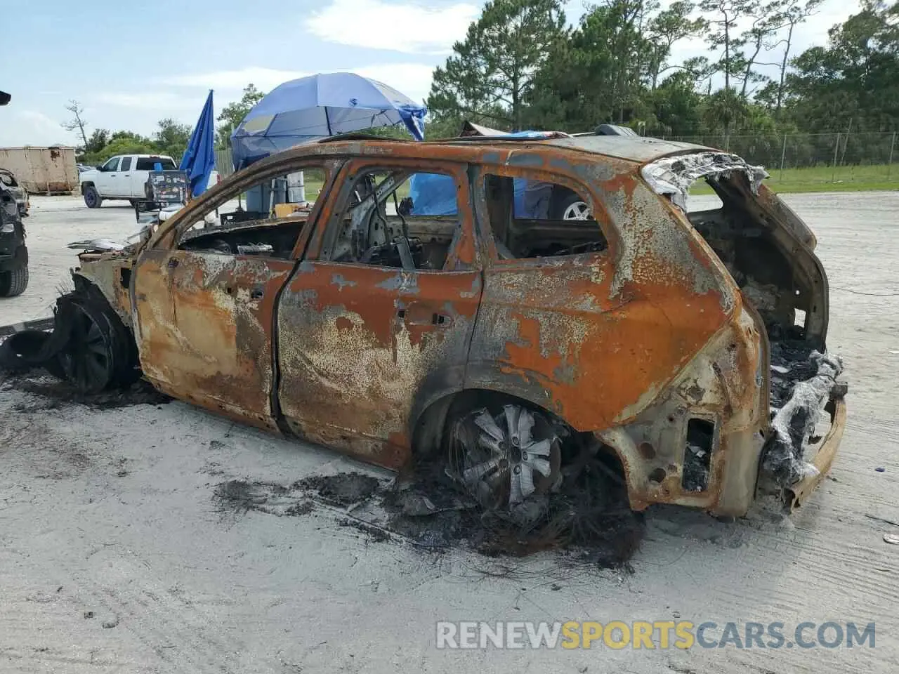 2 Photograph of a damaged car YV4M12RC7S1104616 VOLVO XC60 PLUS 2025