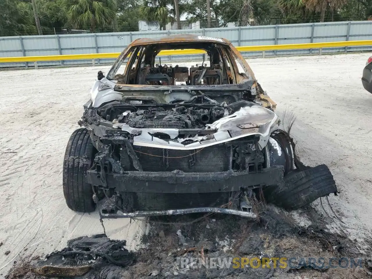 5 Photograph of a damaged car YV4M12RC7S1104616 VOLVO XC60 PLUS 2025