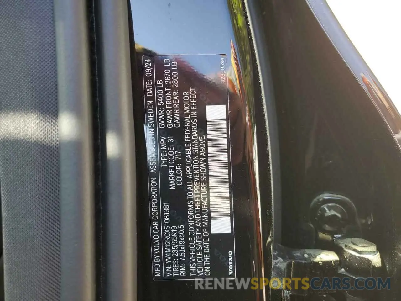 14 Photograph of a damaged car YV4M12RCXS1081381 VOLVO XC60 PLUS 2025