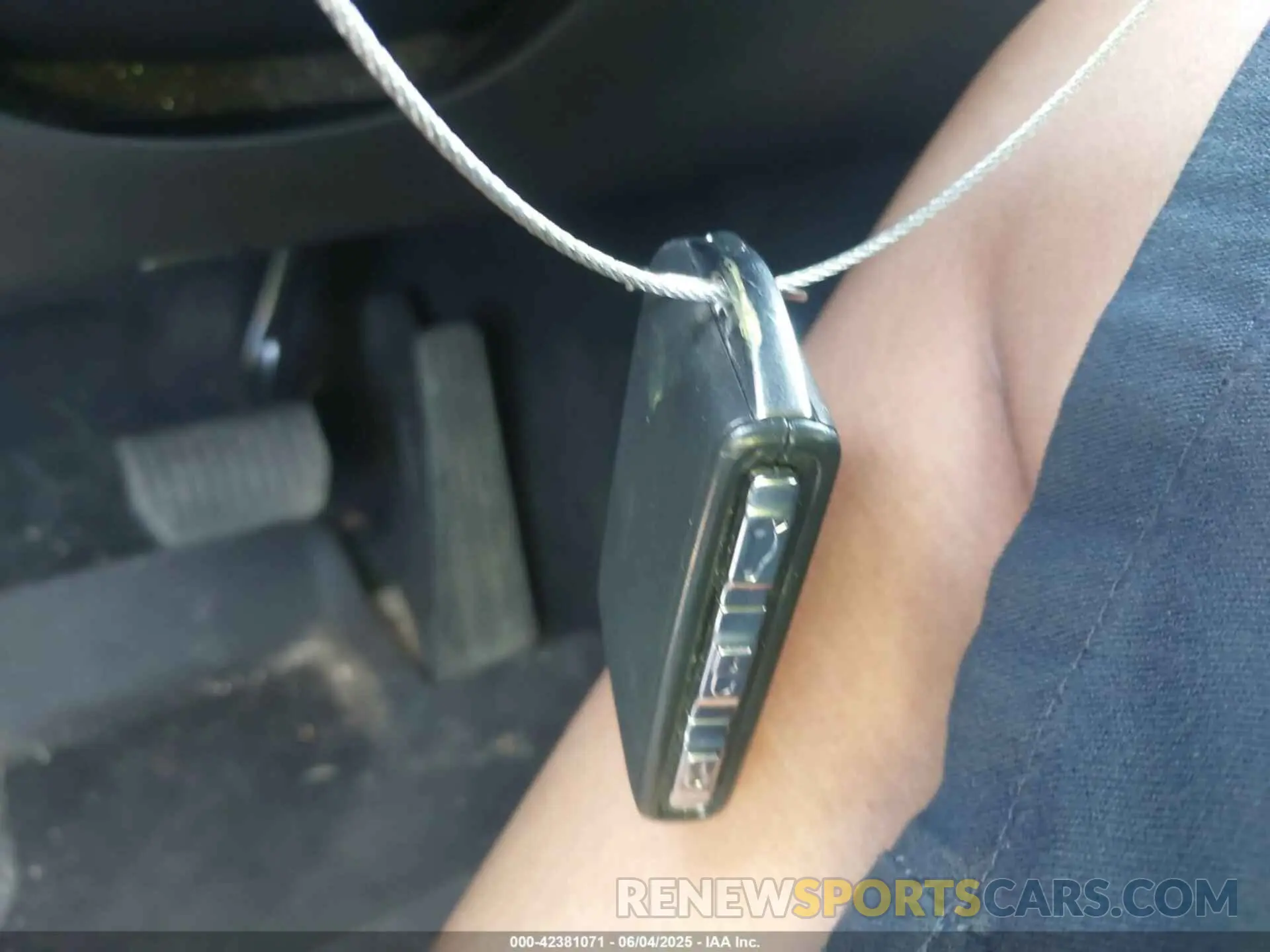 11 Photograph of a damaged car YV4BR0DK7M1820423 VOLVO XC60 RECHARGE PLUG-IN HYBRID 2021