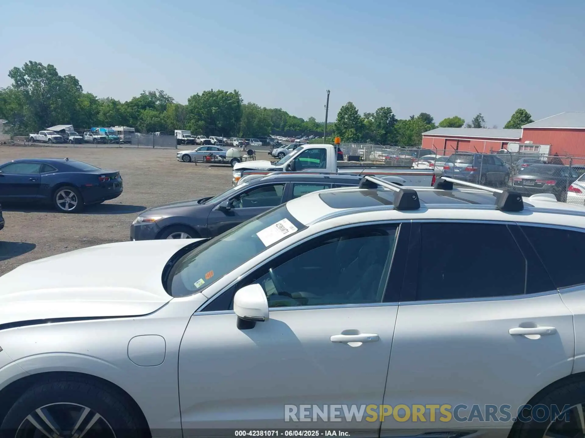 14 Photograph of a damaged car YV4BR0DK7M1820423 VOLVO XC60 RECHARGE PLUG-IN HYBRID 2021