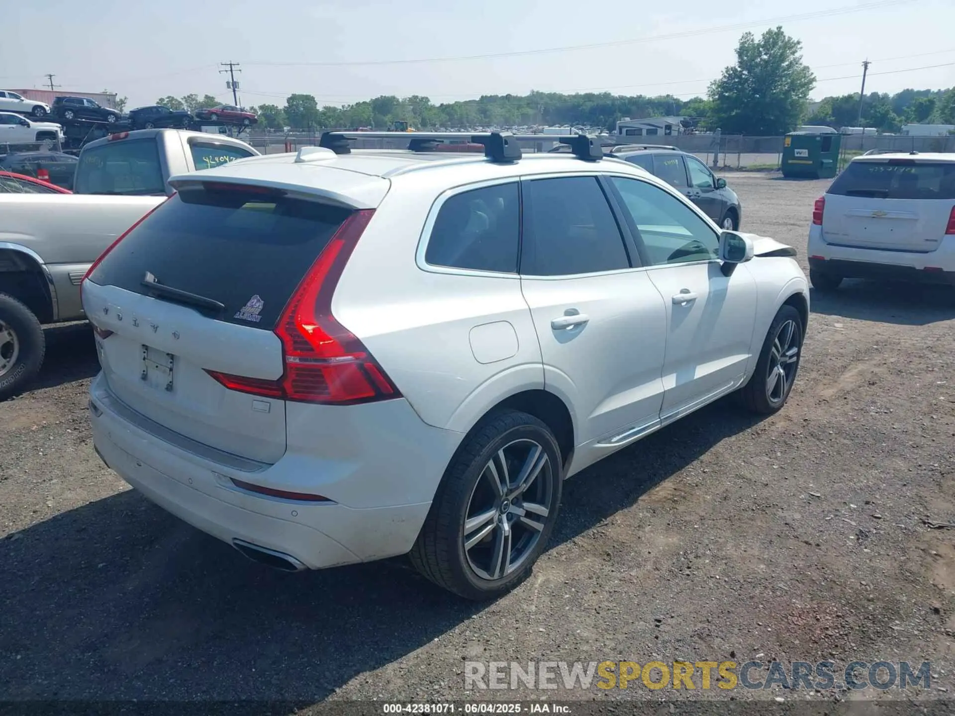 4 Photograph of a damaged car YV4BR0DK7M1820423 VOLVO XC60 RECHARGE PLUG-IN HYBRID 2021